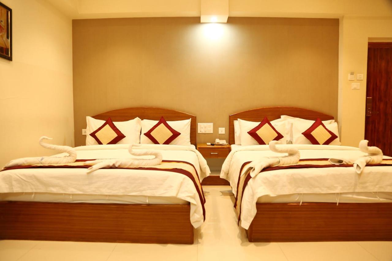 فندق Nitheesh Residency كانتشيبورام المظهر الخارجي الصورة