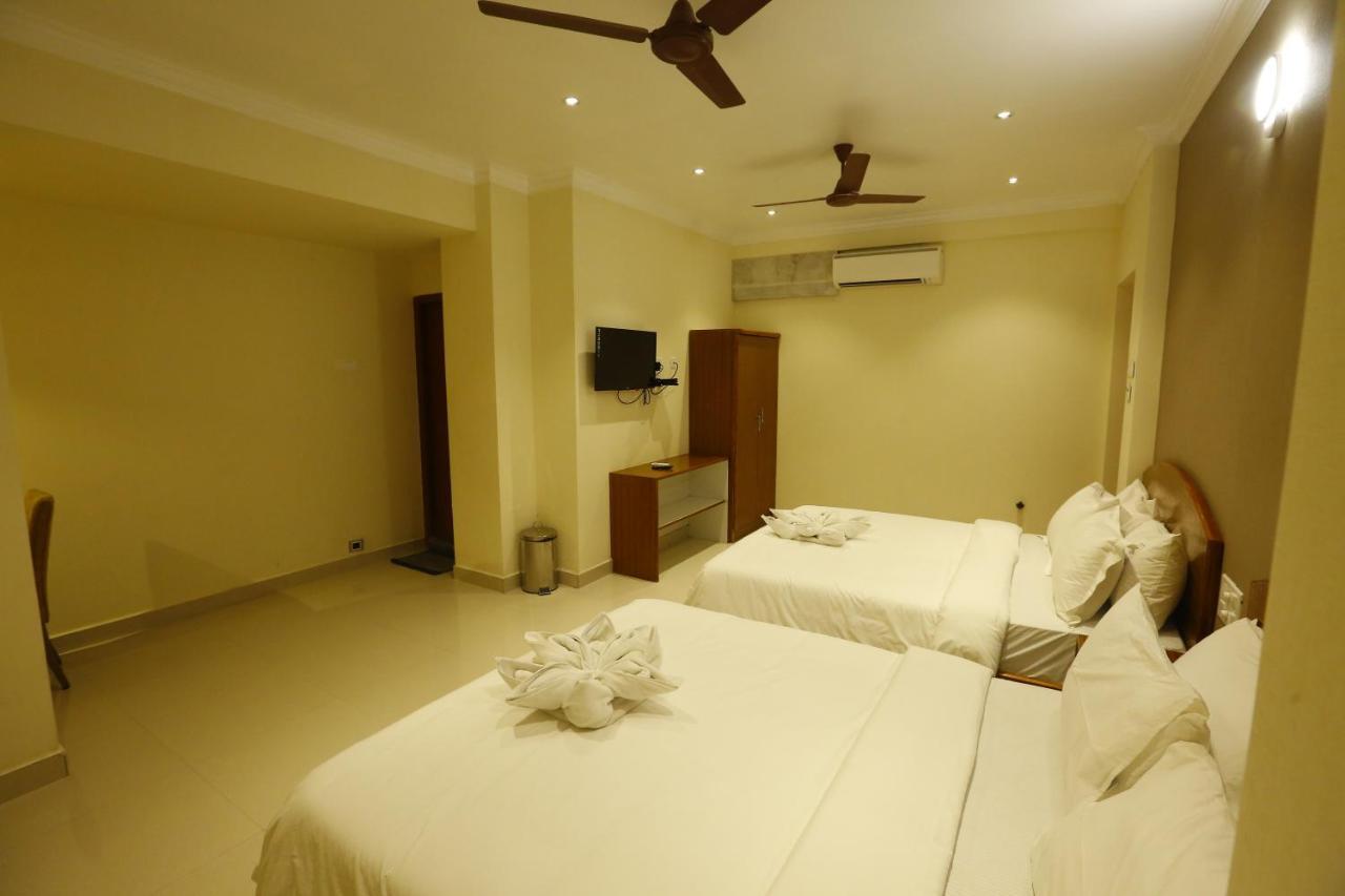 فندق Nitheesh Residency كانتشيبورام المظهر الخارجي الصورة