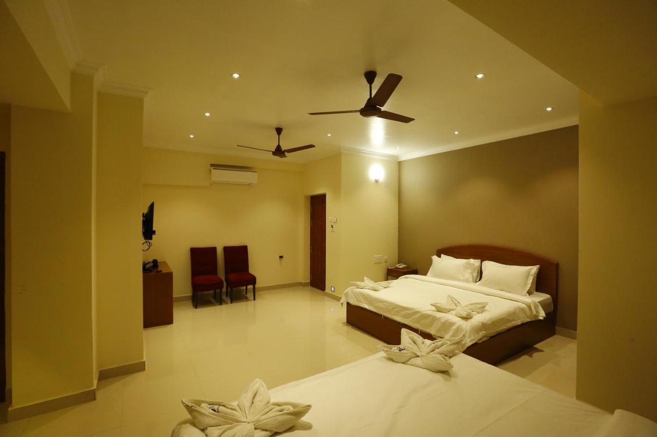 فندق Nitheesh Residency كانتشيبورام المظهر الخارجي الصورة