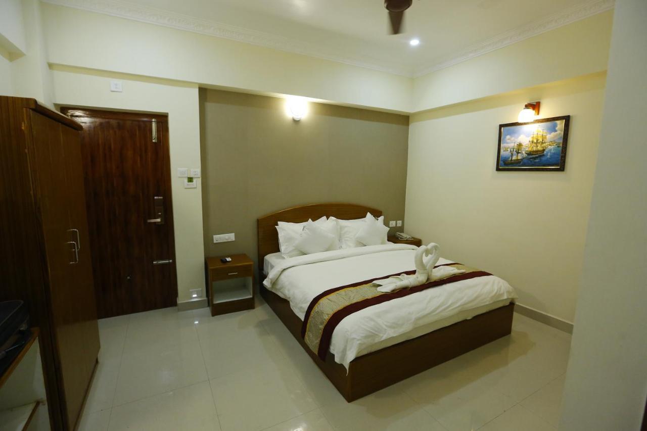 فندق Nitheesh Residency كانتشيبورام المظهر الخارجي الصورة