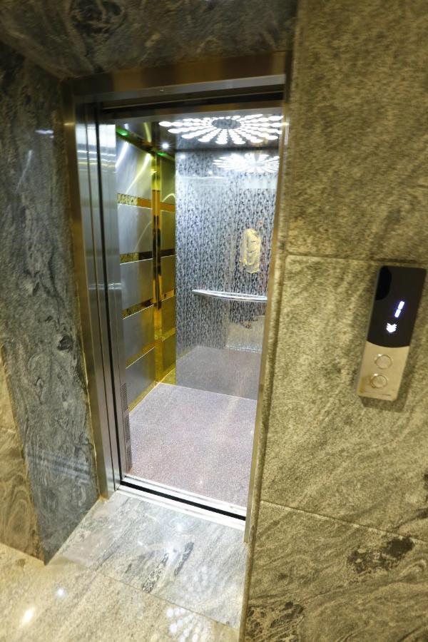 فندق Nitheesh Residency كانتشيبورام المظهر الخارجي الصورة