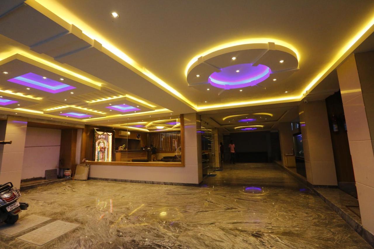 فندق Nitheesh Residency كانتشيبورام المظهر الخارجي الصورة
